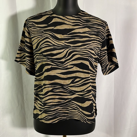 🛍 6 for $35 • Vintage Renaissance Sportswear Zebra Print Short Sleeve Blouse - Picture 1 of 16
